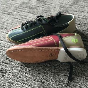 Linds women’s bowling shoes - NEW!